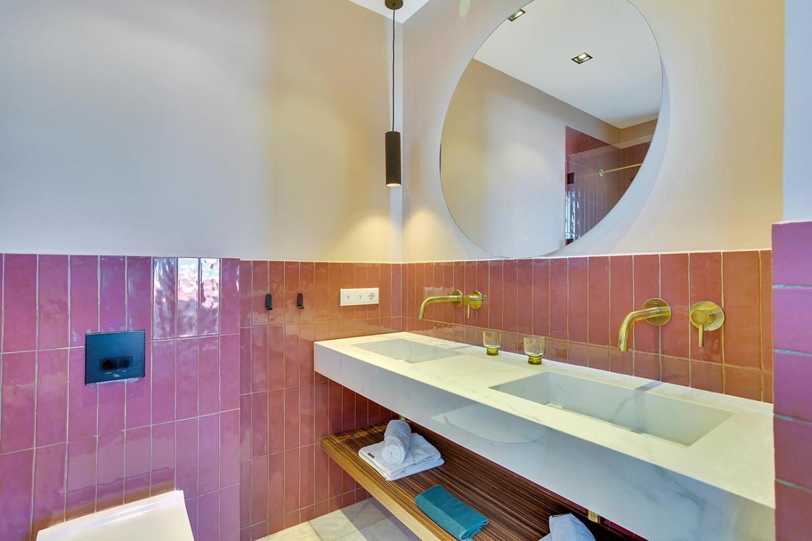 Appartement met 2 Slaapkamers en Uitzicht op Zee