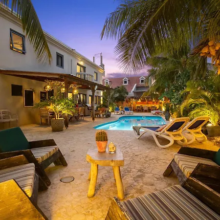 Oasis Guesthouse, Boutique Style Hotel-3